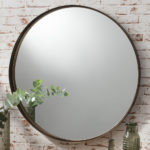 Чистка зеркала в домашних условиях